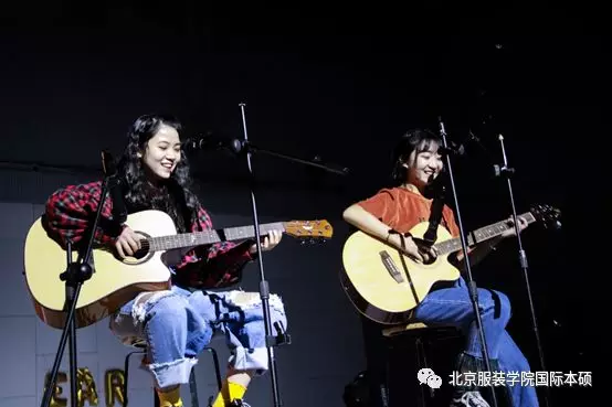 1515140280359321.png 《奇妙能力歌》 杨俊逸 马思彤9.png